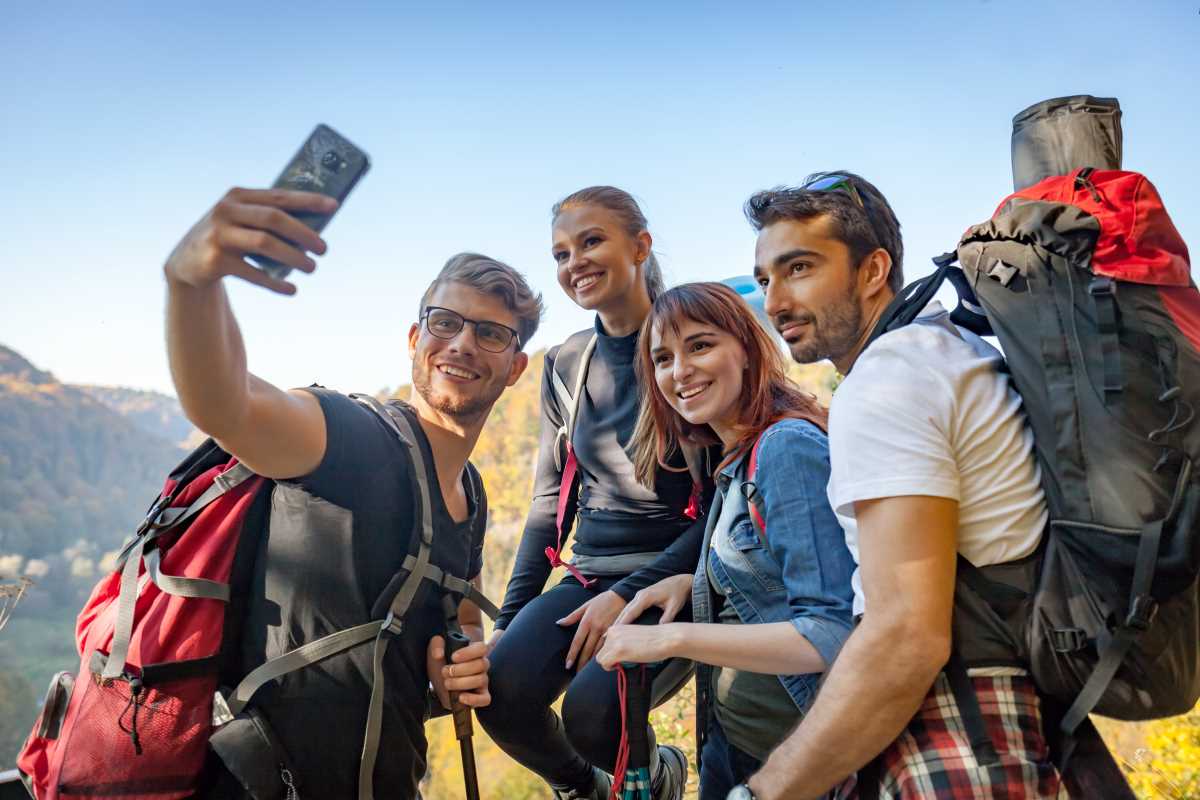 Essential Tips for Your First Nature Trail Hiking Group Trip
