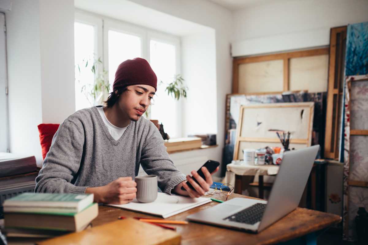 5 Essential Tips for Landing Part-Time Photo Editing Jobs Online