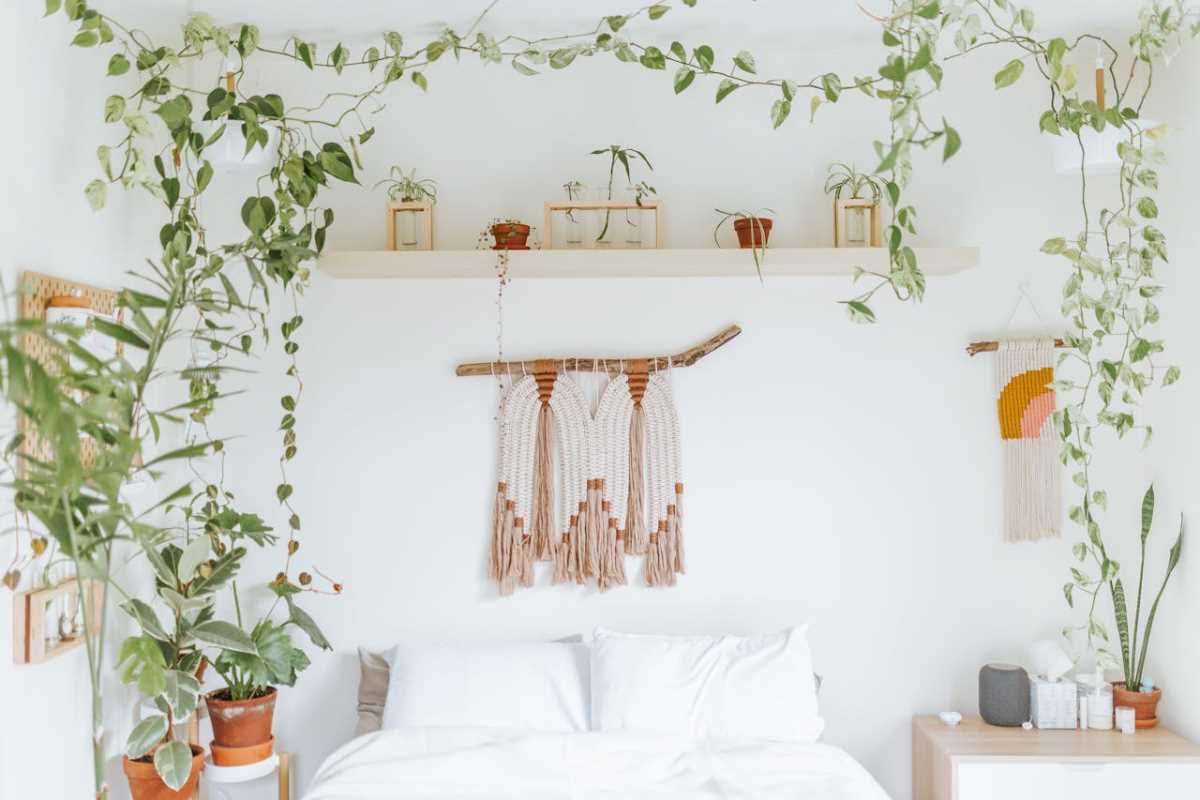 How to Craft Decorative Macramé Wall Hangings with Unique Patterns